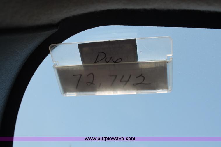 image for item I8218 2004 Chevrolet Cavalier