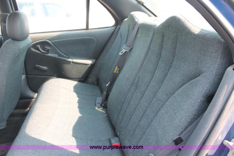 image for item I8218 2004 Chevrolet Cavalier