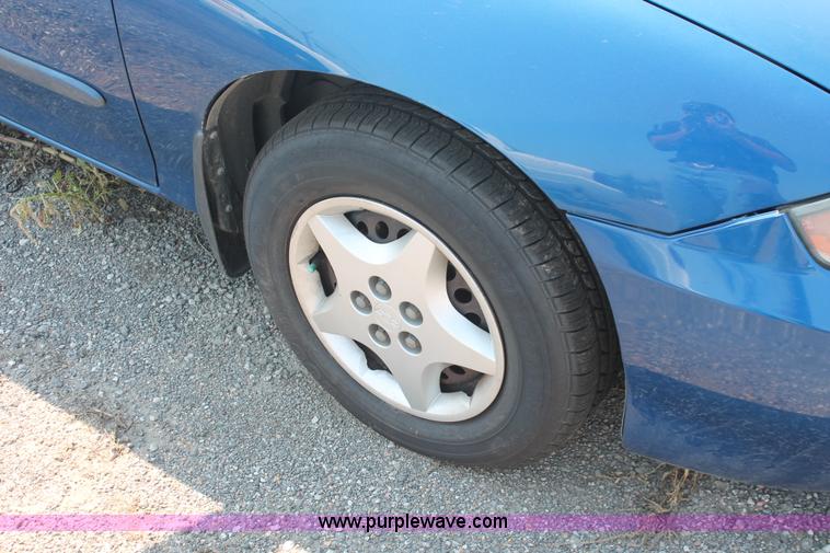 image for item I8218 2004 Chevrolet Cavalier