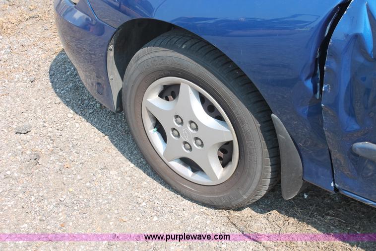 image for item I8218 2004 Chevrolet Cavalier