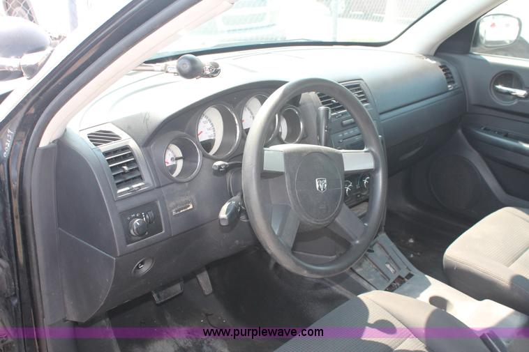 image for item I8221 2010 Dodge Charger