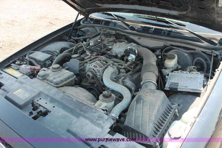 image for item I8222 2009 Ford Crown Victoria Police Interceptor