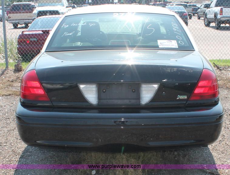 image for item I8223 2009 Ford Crown Victoria Police Interceptor