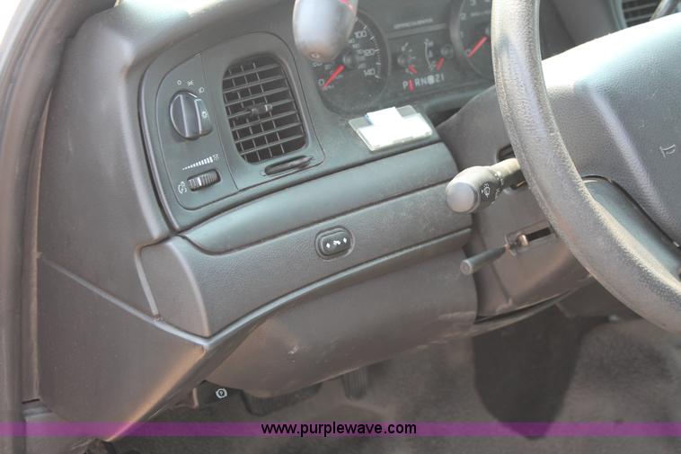 image for item I8223 2009 Ford Crown Victoria Police Interceptor