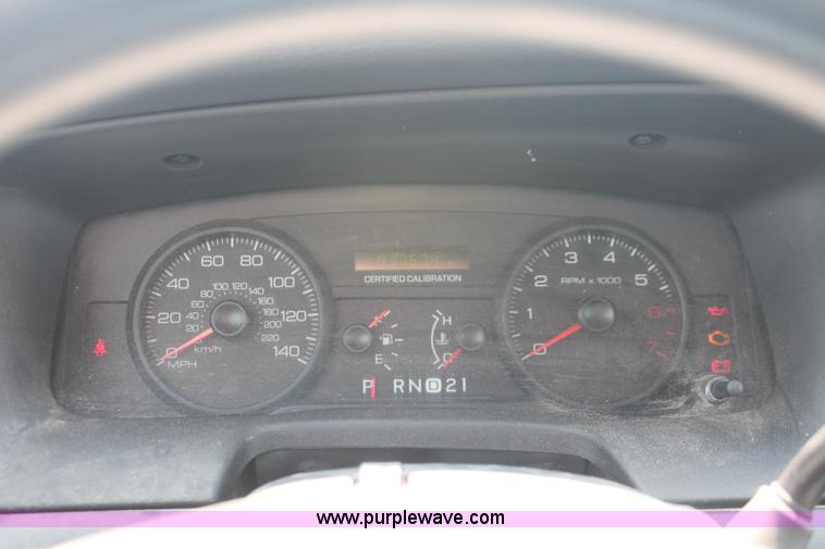 image for item I8227 2010 Ford Crown Victoria Police Interceptor