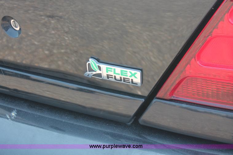 image for item I8227 2010 Ford Crown Victoria Police Interceptor