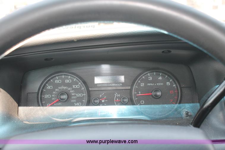 image for item I8228 2009 Ford Crown Victoria Police Interceptor