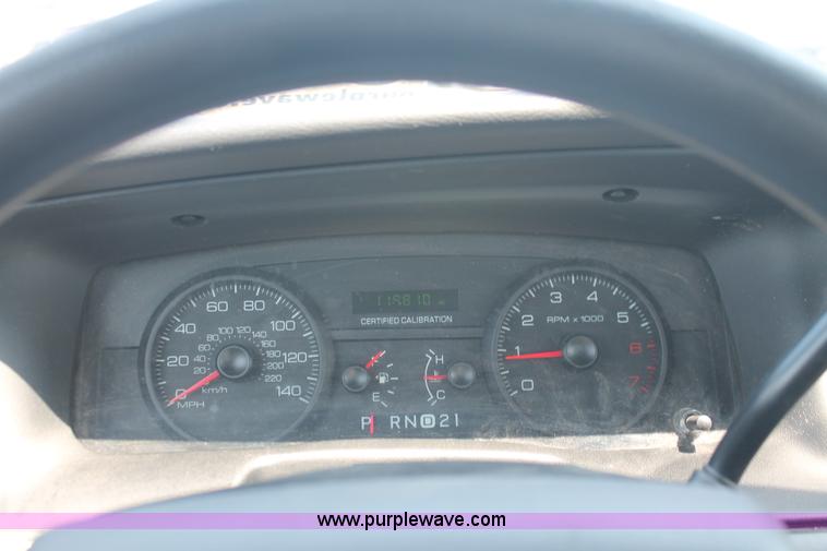 image for item I8229 2009 Ford Crown Victoria Police Interceptor