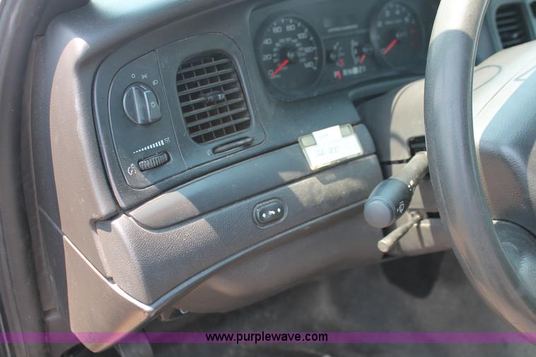 image for item I8230 2009 Ford Crown Victoria Police Interceptor