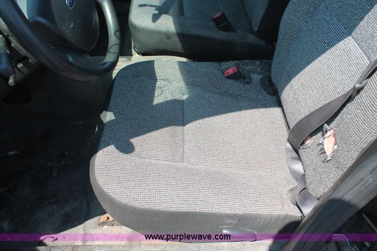 image for item I8230 2009 Ford Crown Victoria Police Interceptor