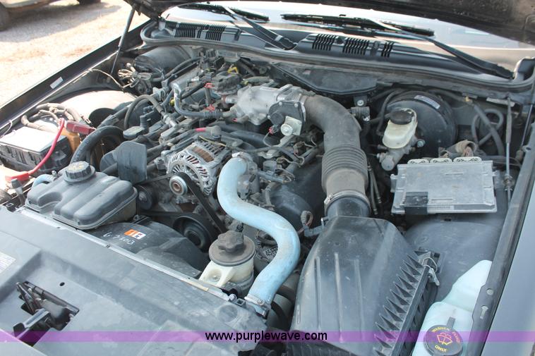 image for item I8232 2009 Ford Crown Victoria Police Interceptor
