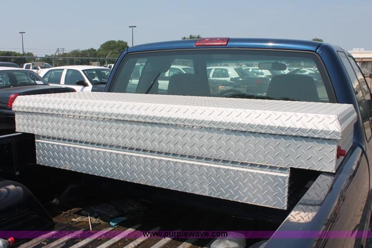 image for item I8233 2002 Chevrolet S10 Ext. Cab pickup truck