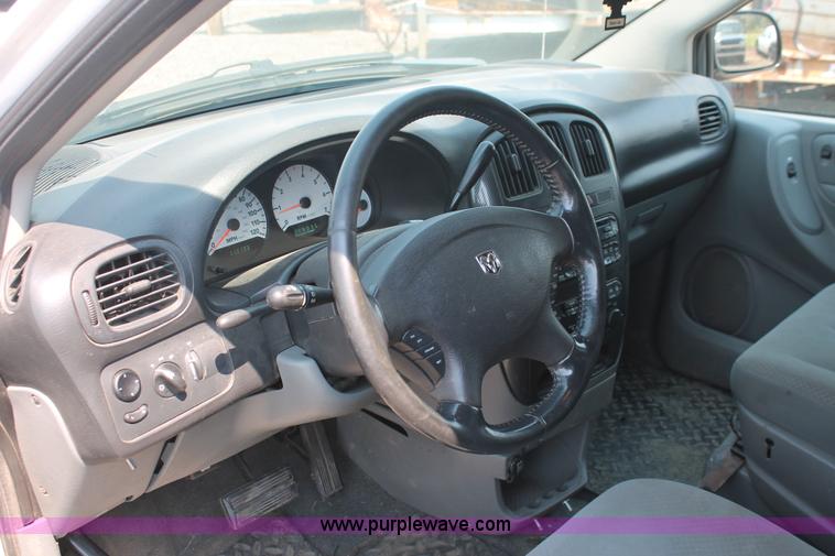 image for item I8234 2007 Dodge Grand Caravan SXT minivan
