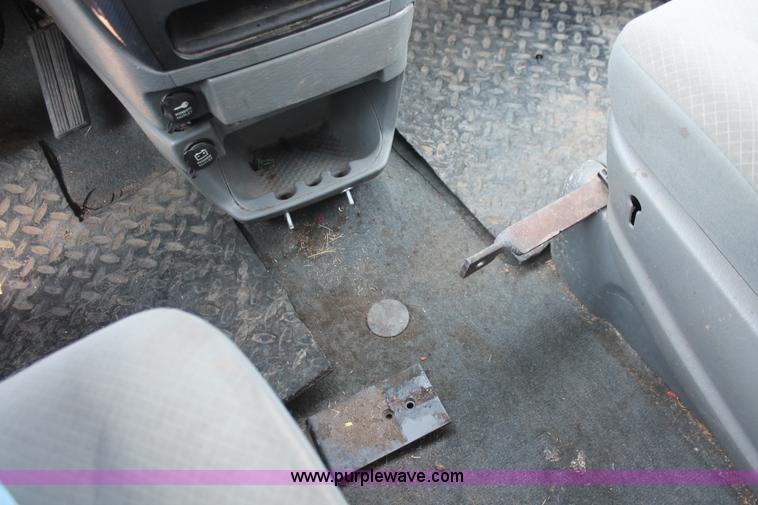 image for item I8234 2007 Dodge Grand Caravan SXT minivan