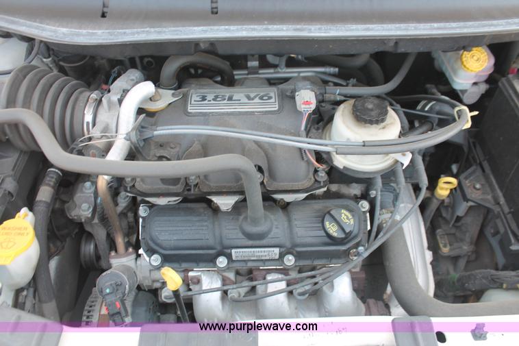 image for item I8234 2007 Dodge Grand Caravan SXT minivan