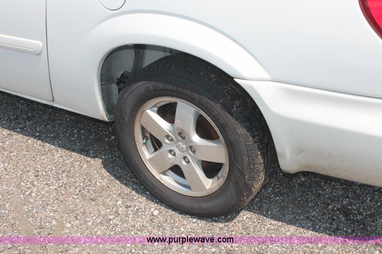 image for item I8234 2007 Dodge Grand Caravan SXT minivan