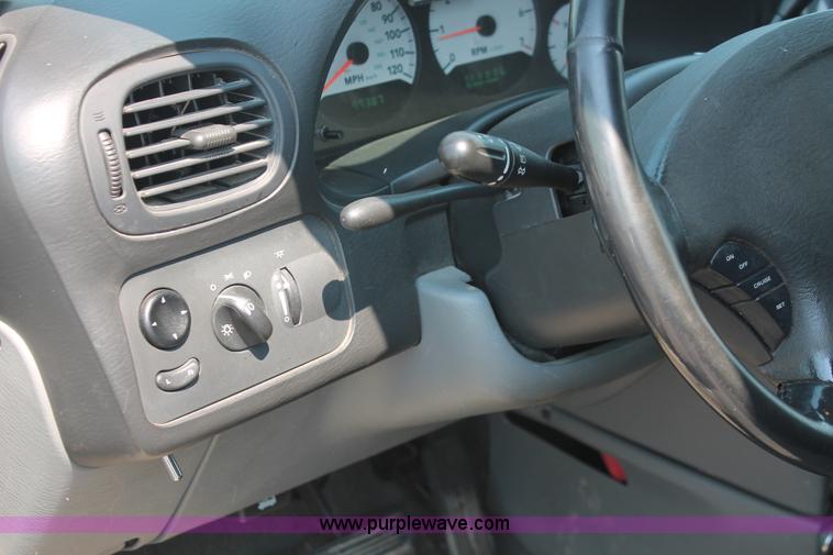 image for item I8235 2007 Dodge Grand Caravan SXT minivan