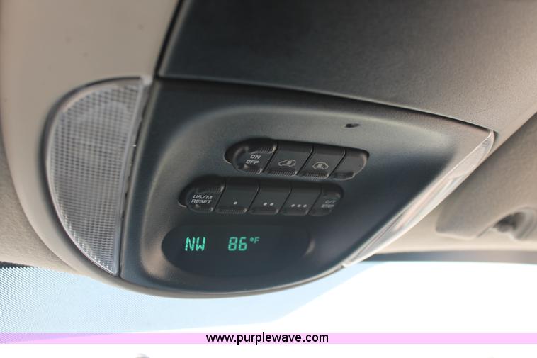 image for item I8235 2007 Dodge Grand Caravan SXT minivan