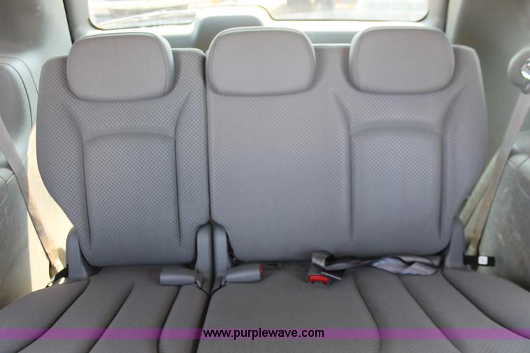 image for item I8235 2007 Dodge Grand Caravan SXT minivan