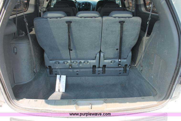 image for item I8235 2007 Dodge Grand Caravan SXT minivan