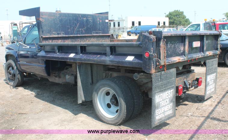 image for item I8236 1998 Chevrolet Silverado 3500HD dump body truck