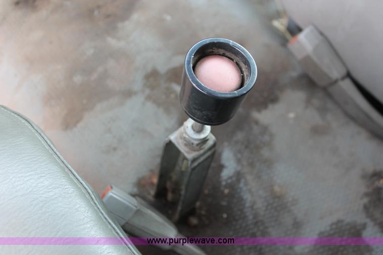 image for item I8236 1998 Chevrolet Silverado 3500HD dump body truck