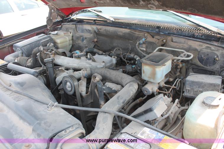 image for item I8236 1998 Chevrolet Silverado 3500HD dump body truck