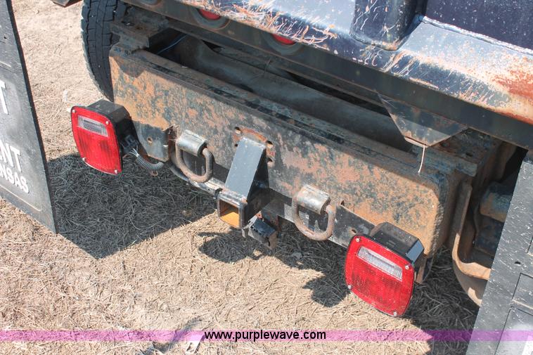 image for item I8236 1998 Chevrolet Silverado 3500HD dump body truck