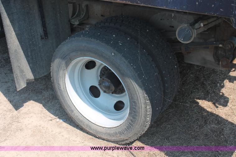 image for item I8236 1998 Chevrolet Silverado 3500HD dump body truck