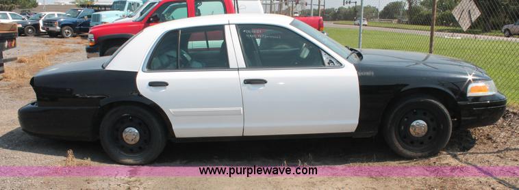 image for item I8238 2009 Ford Crown Victoria Police Interceptor