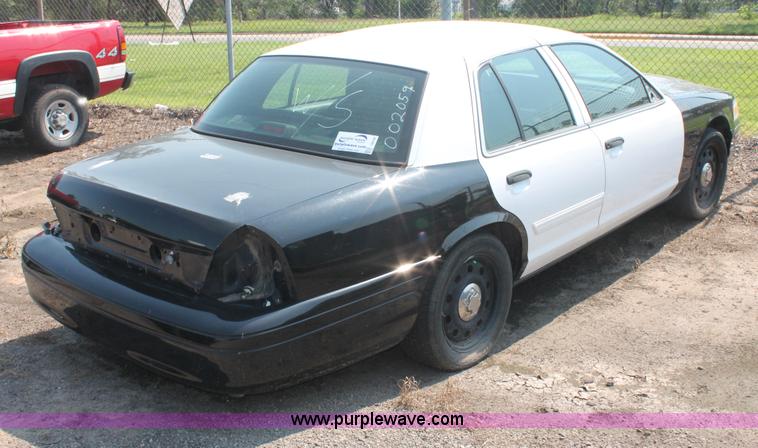 image for item I8238 2009 Ford Crown Victoria Police Interceptor