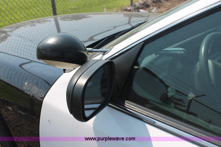 image for item I8238 2009 Ford Crown Victoria Police Interceptor