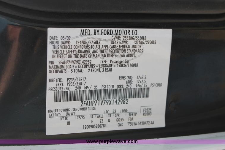 image for item I8238 2009 Ford Crown Victoria Police Interceptor