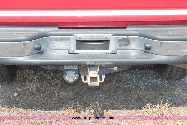 image for item I8240 2002 Chevrolet Silverado 2500HD Crew Cab pickup truck