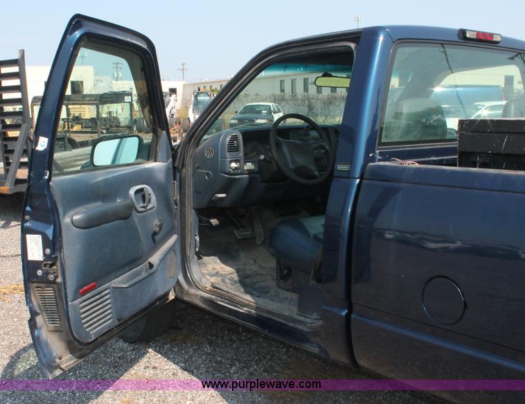 image for item I8241 1998 Chevrolet Cheyenne 2500 pickup truck