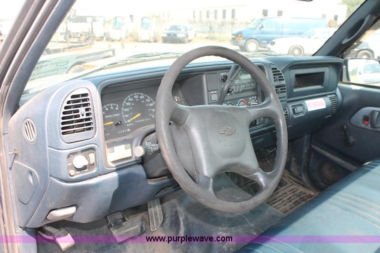 image for item I8241 1998 Chevrolet Cheyenne 2500 pickup truck