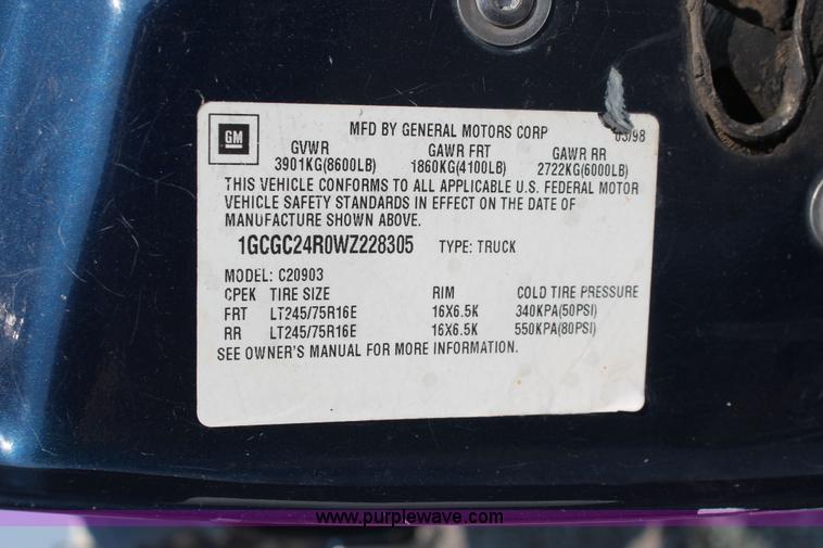 image for item I8241 1998 Chevrolet Cheyenne 2500 pickup truck