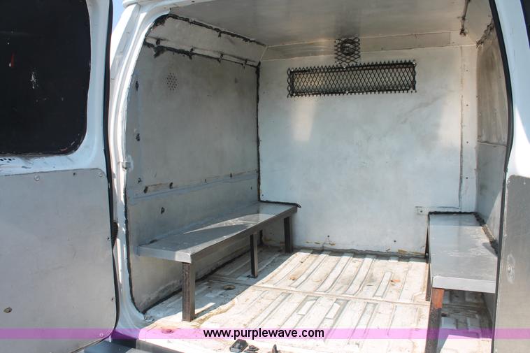 image for item I8242 2004 Ford E350 Super Duty Extended cargo van