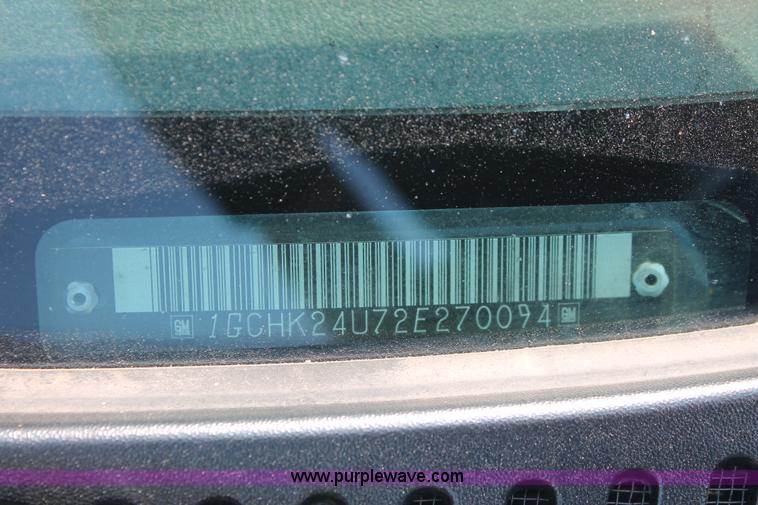 image for item I8243 2002 Chevrolet Silverado 2500HD pickup truck