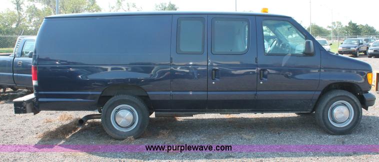 image for item I8244 2004 Ford E350 Super Duty Extended cargo van