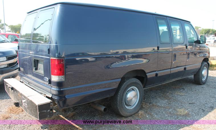 image for item I8244 2004 Ford E350 Super Duty Extended cargo van