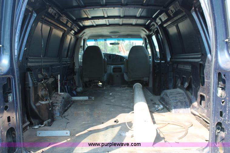 image for item I8244 2004 Ford E350 Super Duty Extended cargo van