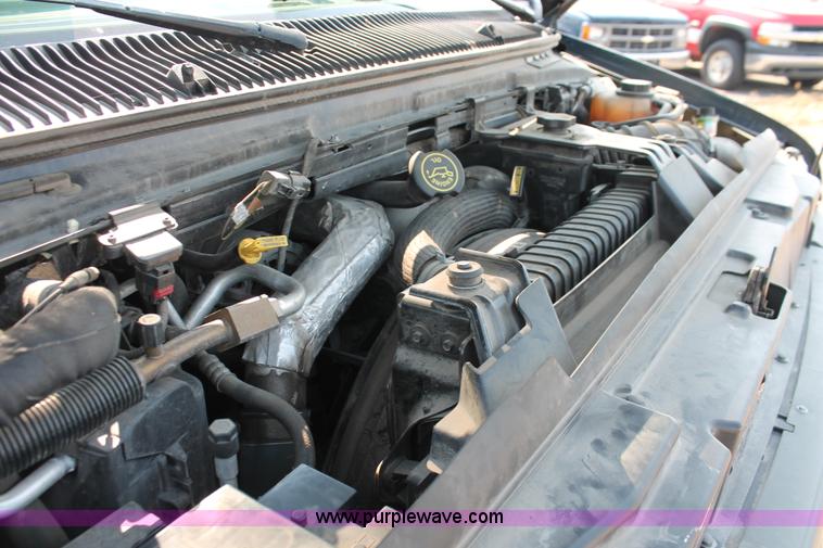 image for item I8244 2004 Ford E350 Super Duty Extended cargo van