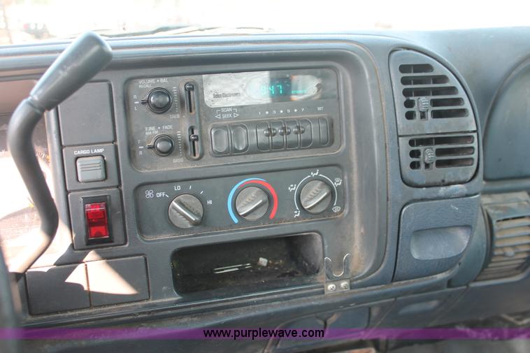 image for item I8246 1998 Chevrolet Cheyenne 3500 flatbed truck