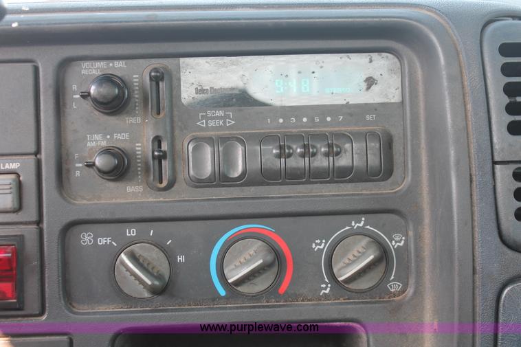 image for item I8246 1998 Chevrolet Cheyenne 3500 flatbed truck