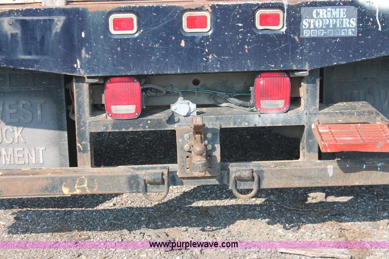 image for item I8246 1998 Chevrolet Cheyenne 3500 flatbed truck