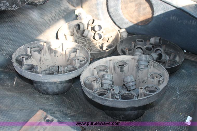 image for item I8246 1998 Chevrolet Cheyenne 3500 flatbed truck