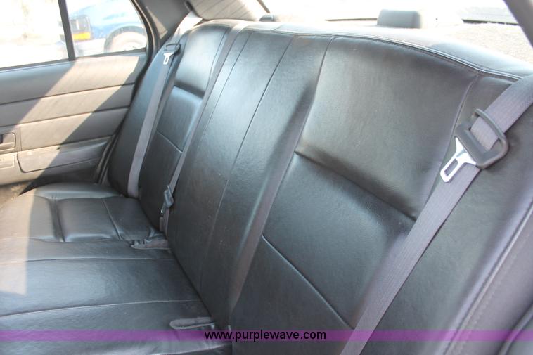 image for item I8247 2009 Ford Crown Victoria Police Interceptor