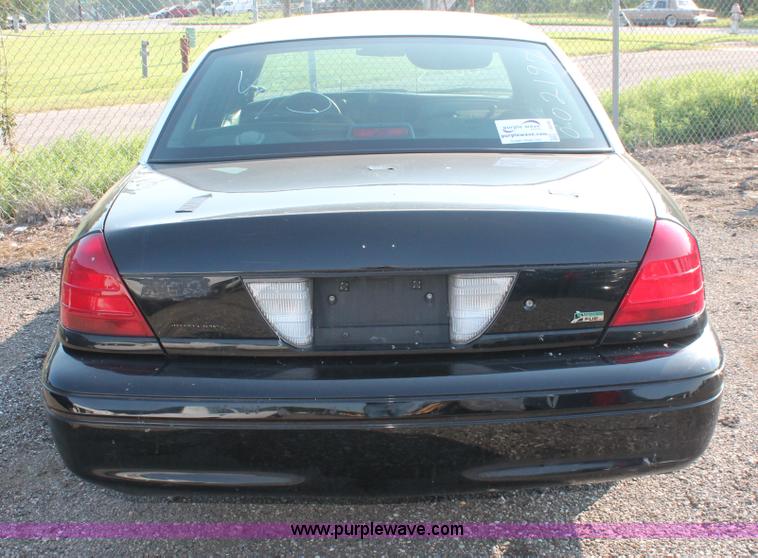 image for item I8248 2010 Ford Crown Victoria Police Interceptor