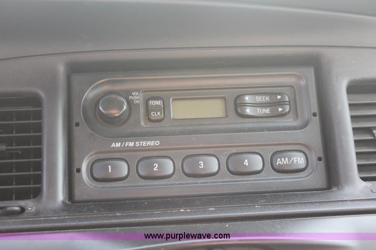 image for item I8248 2010 Ford Crown Victoria Police Interceptor